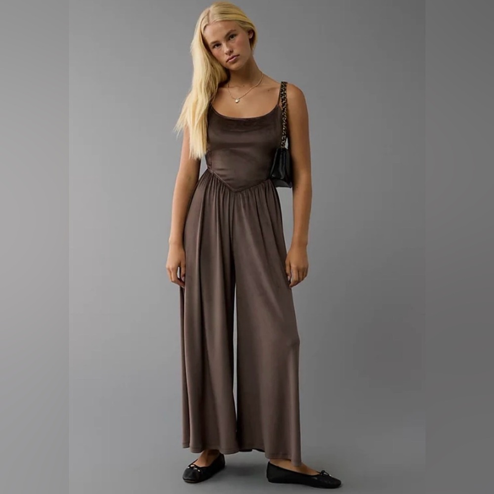 AE Velvet V-Waist Wide-Leg Jumpsuit
